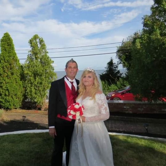 Meet your Posher, Julie - Picture 2 of 2